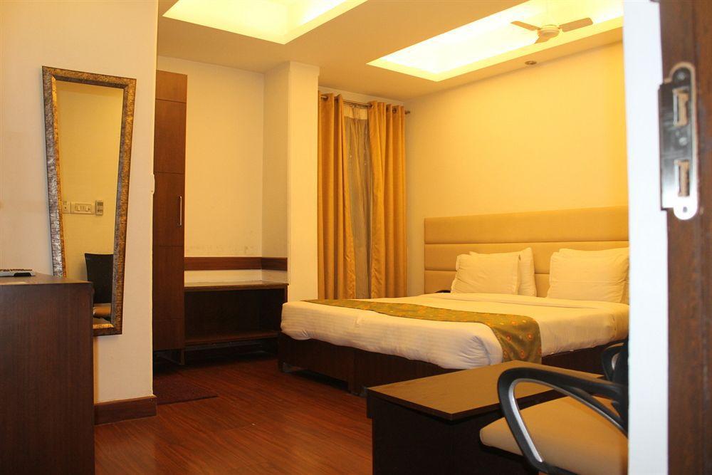 Hotel Asian International Nuova Delhi Esterno foto
