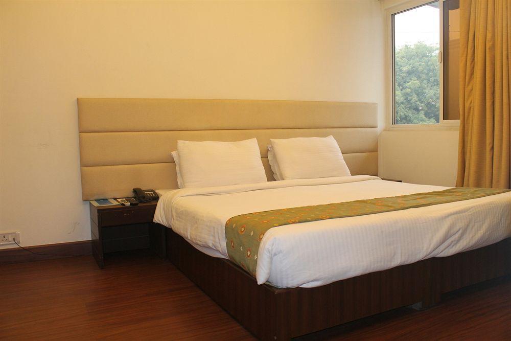 Hotel Asian International Nuova Delhi Esterno foto