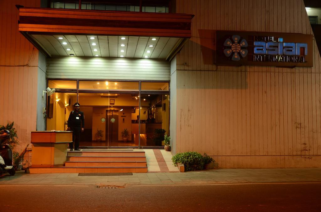 Hotel Asian International Nuova Delhi Esterno foto