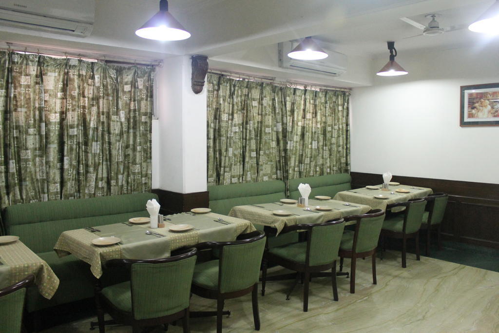 Hotel Asian International Nuova Delhi Esterno foto