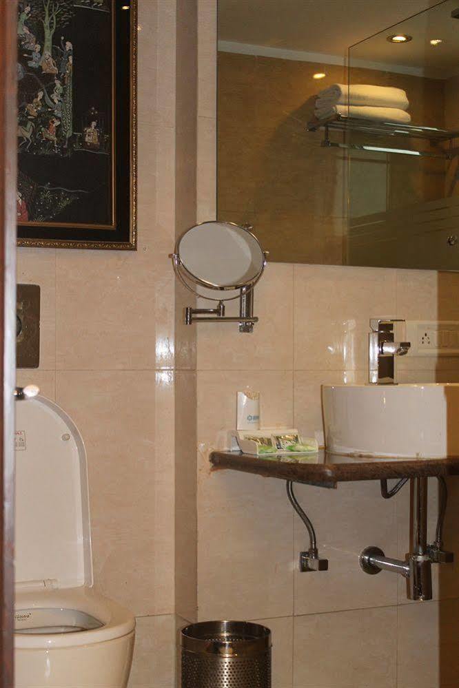 Hotel Asian International Nuova Delhi Esterno foto